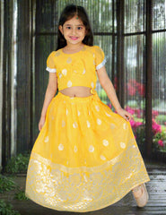 Pattu Pavda - Gold